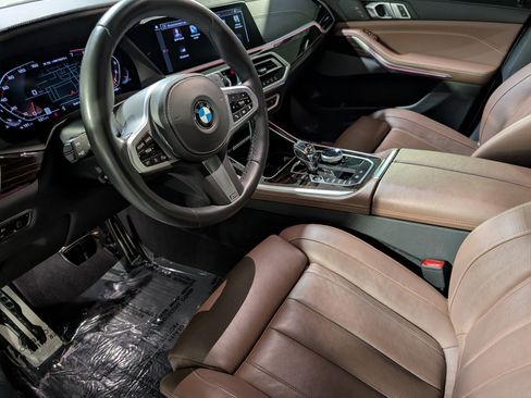 Used 2021 BMW X5 M50i w/ Executive Package AWD/4WD image 5