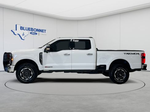 Used 2024 Ford F250 Platinum w/ Tremor Off-Road Package AWD/4WD image 8