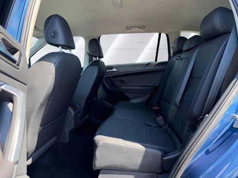 Used 2019 Volkswagen Tiguan SE AWD/4WD image 11