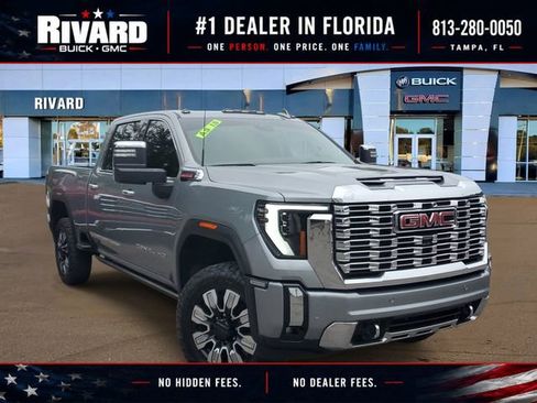 Used 2024 GMC Sierra 3500 Denali w/ Denali Reserve Package AWD/4WD image 1