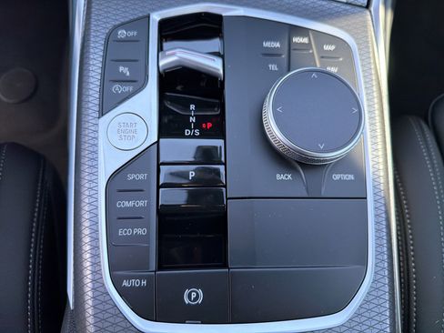 New 2026 BMW 330i Sedan w/ M Sport Package image 10