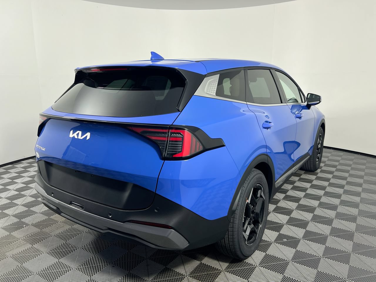 New 2026 Kia Sportage SX FWD image 3