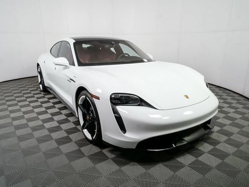 Certified 2021 Porsche Taycan Turbo S image 30