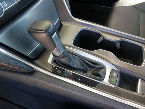 Used 2019 Honda Accord Sport image 31