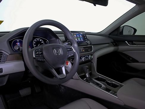 Used 2018 Honda Accord EX image 20