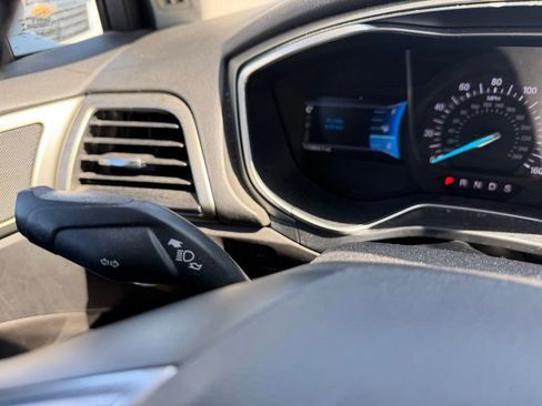 Used 2014 Ford Fusion SE w/ Equipment Group 202A image 17