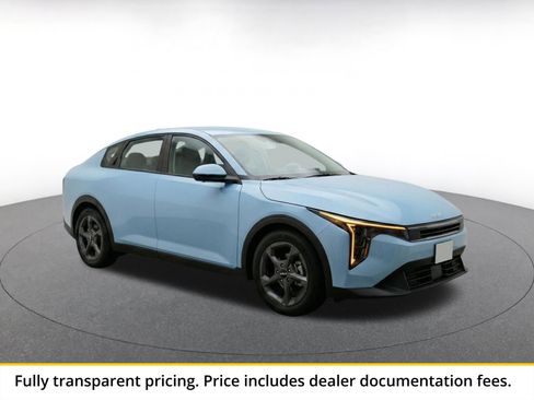 Used 2025 Kia K4 FWD image 1