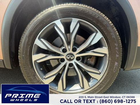 Used 2017 INFINITI QX30 Premium w/ Navigation Package AWD/4WD image 28