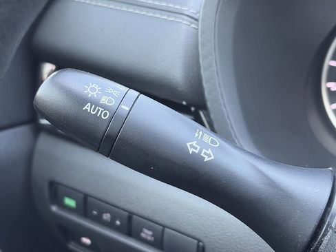 Used 2024 Nissan Sentra SV image 25