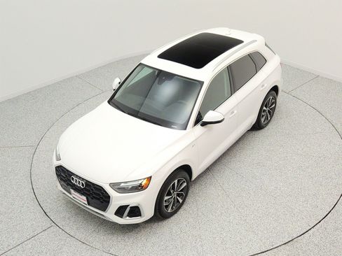 Used 2023 Audi Q5 2.0T Premium Plus w/ Premium Plus Package AWD/4WD image 22
