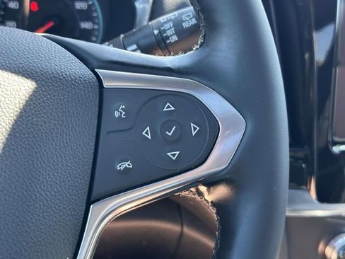 Used 2023 Chevrolet Traverse RS AWD/4WD image 28