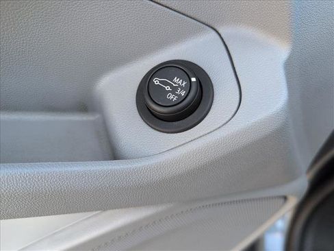 Used 2019 GMC Terrain SLT w/ Preferred Package image 18