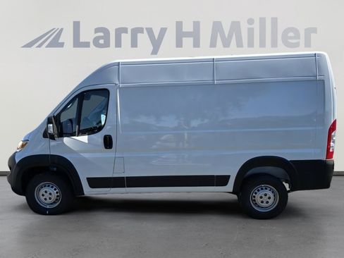 New 2026 RAM ProMaster 1500 w/ Convenience Group FWD image 2