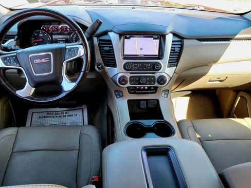 Used 2018 GMC Yukon SLT AWD/4WD image 12