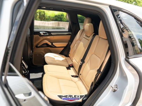 Used 2017 Porsche Cayenne S Platinum w/ Premium Package Plus (Pjy) image 20