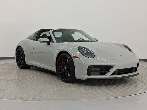 Used 2022 Porsche 911 Targa 4 GTS image 9