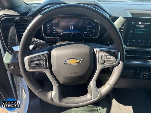 Used 2025 Chevrolet Silverado 2500 LT w/ Convenience Package image 16