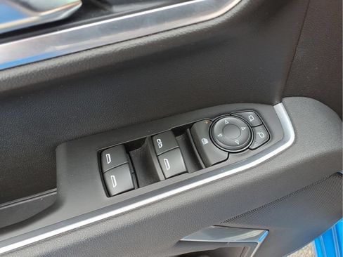Certified 2025 Chevrolet Silverado 1500 LT AWD/4WD image 17