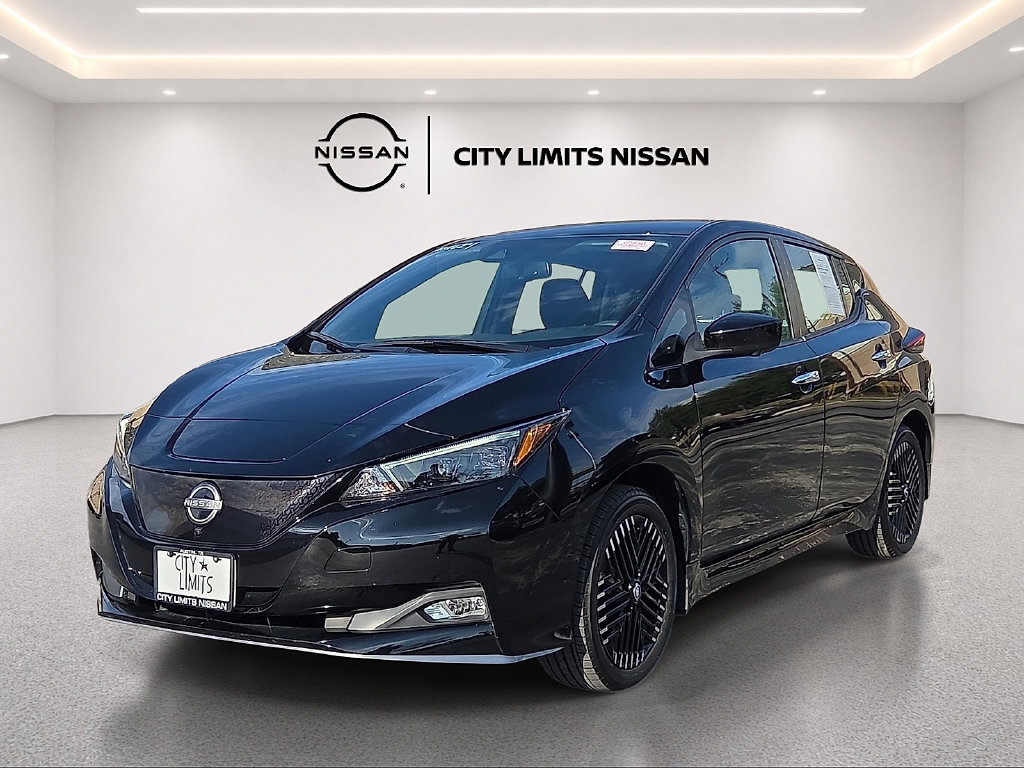Used 2025 Nissan Leaf SV Plus FWD image 2