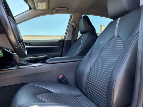 Used 2023 Toyota Camry SE FWD image 17