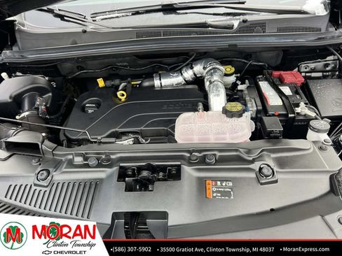 Certified 2022 Chevrolet Trax LT w/ Midnight Edition image 12