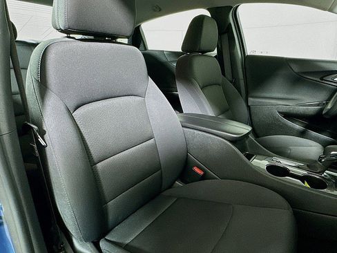 Used 2025 Chevrolet Malibu LT image 27
