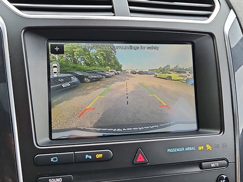 Used 2019 Ford Explorer Sport w/ Equipment Group 401A AWD/4WD image 19