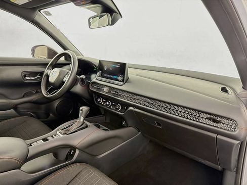 Used 2025 Honda HR-V Sport image 31