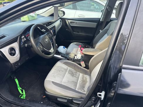 Used 2019 Toyota Corolla LE FWD image 5