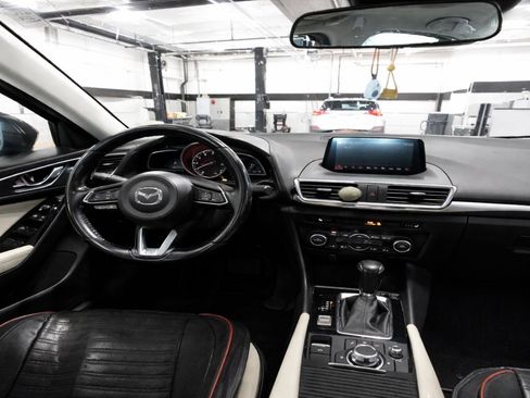 Used 2017 MAZDA MAZDA3 Grand Touring FWD image 16