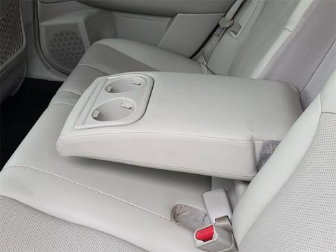 Used 2013 Subaru Outback 3.6R Limited w/ Moonroof Pkg image 12