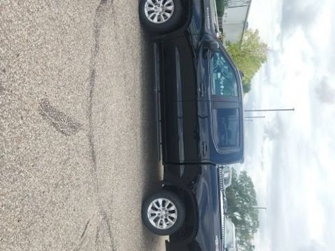 Used 2019 Chevrolet Silverado 1500 Custom w/ Custom Value Package AWD/4WD image 1