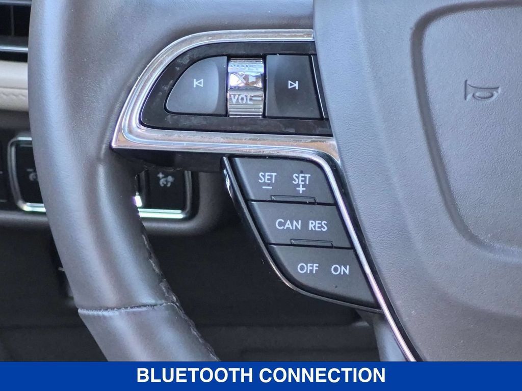 Used 2023 Lincoln Nautilus Reserve w/ Cargo Utility Package AWD/4WD image 20