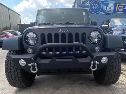 Used 2016 Jeep Wrangler Sport AWD/4WD image 2