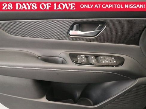 New 2025 Nissan Murano SV image 24