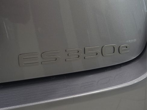 New 2026 Lexus ES 350e FWD image 12