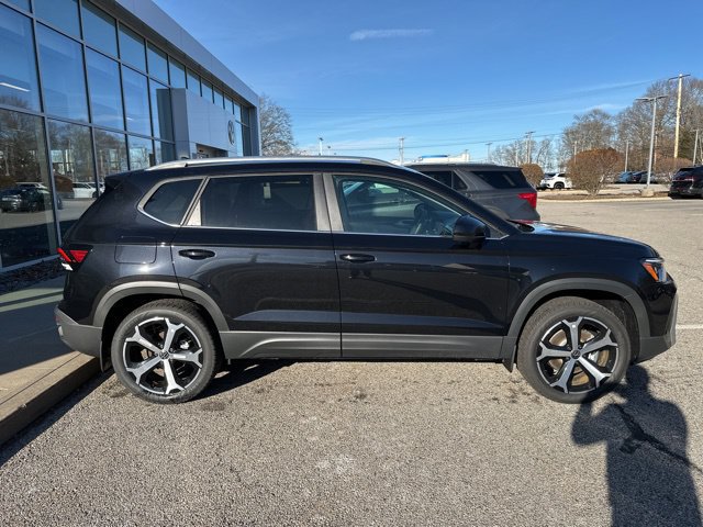 New 2026 Volkswagen Taos SEL AWD/4WD image 8