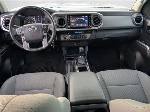 Used 2021 Toyota Tacoma SR5 w/ Technology Package image 15