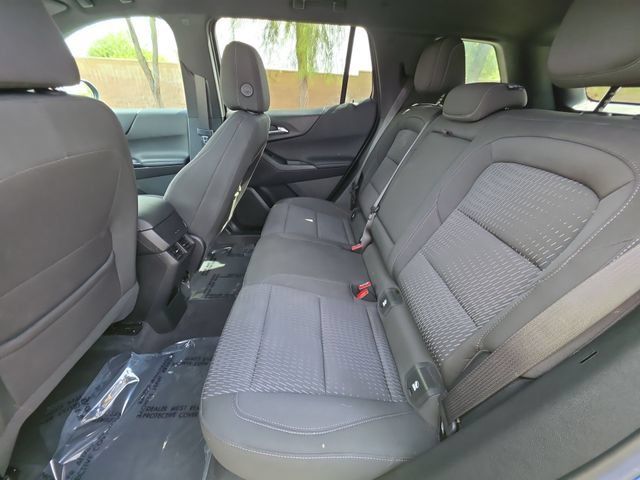 Used 2025 Chevrolet Equinox LT w/ Safety and Technology Package FWD image 23
