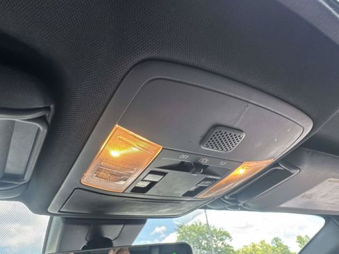 Used 2018 Toyota RAV4 SE w/ Power Extra Value Package AWD/4WD image 32