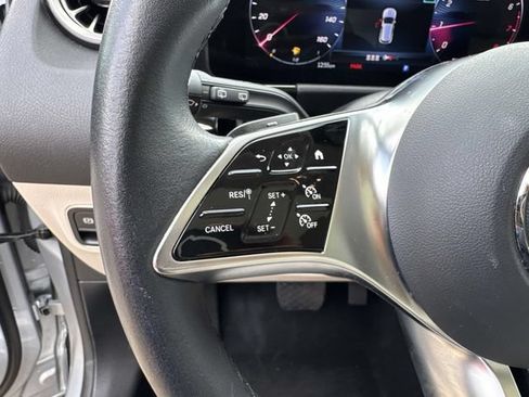 Used 2025 Mercedes-Benz GLA 250 image 30