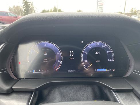 Used 2022 Jeep Grand Cherokee Altitude AWD/4WD image 20