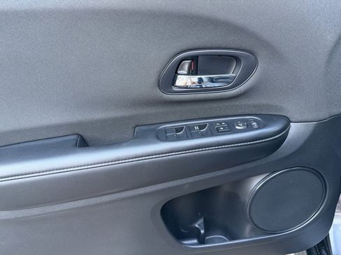 Used 2022 Honda HR-V Sport image 15