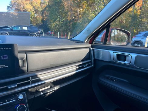 Used 2025 Hyundai Santa Fe SEL image 31