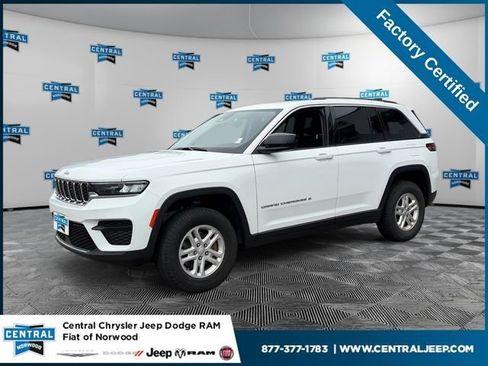Used 2023 Jeep Grand Cherokee Laredo w/ Luxury Tech Group I AWD/4WD image 1