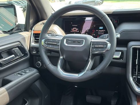 Used 2025 GMC Yukon Denali w/ Sun & Power Step Package AWD/4WD image 24