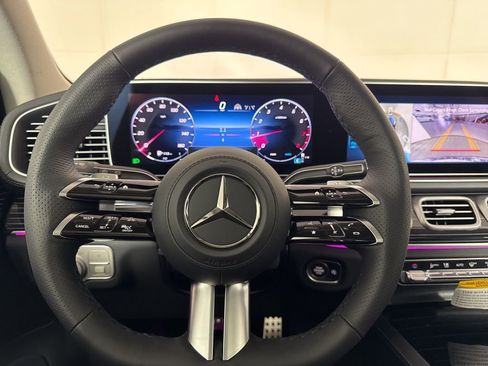 New 2026 Mercedes-Benz GLS 580 4MATIC image 33