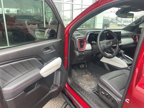 Used 2024 GMC Canyon AT4X image 8