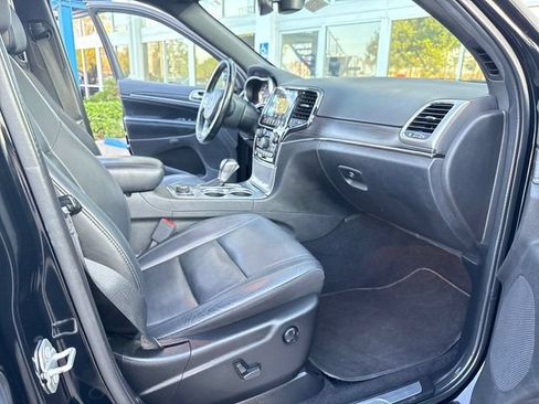 Used 2021 Jeep Grand Cherokee Limited AWD/4WD image 38