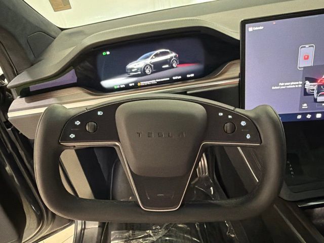 Used 2024 Tesla Model X AWD/4WD image 13